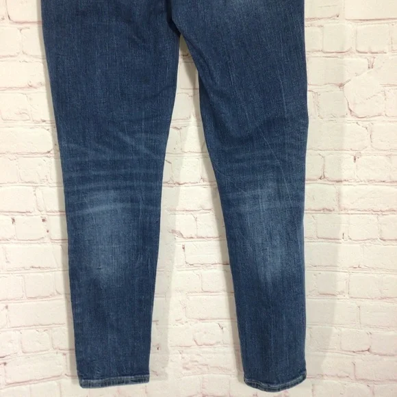 Old Navy Rockstar Distressed Mid-Rise Medium Wash Blue Denim Jeans - Size 6 - Picture 6 of 9